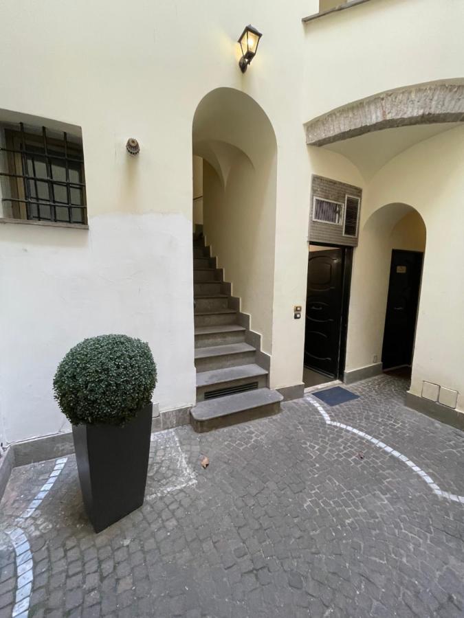 Casa Cappellari Design A Campo De' Fiori Rom